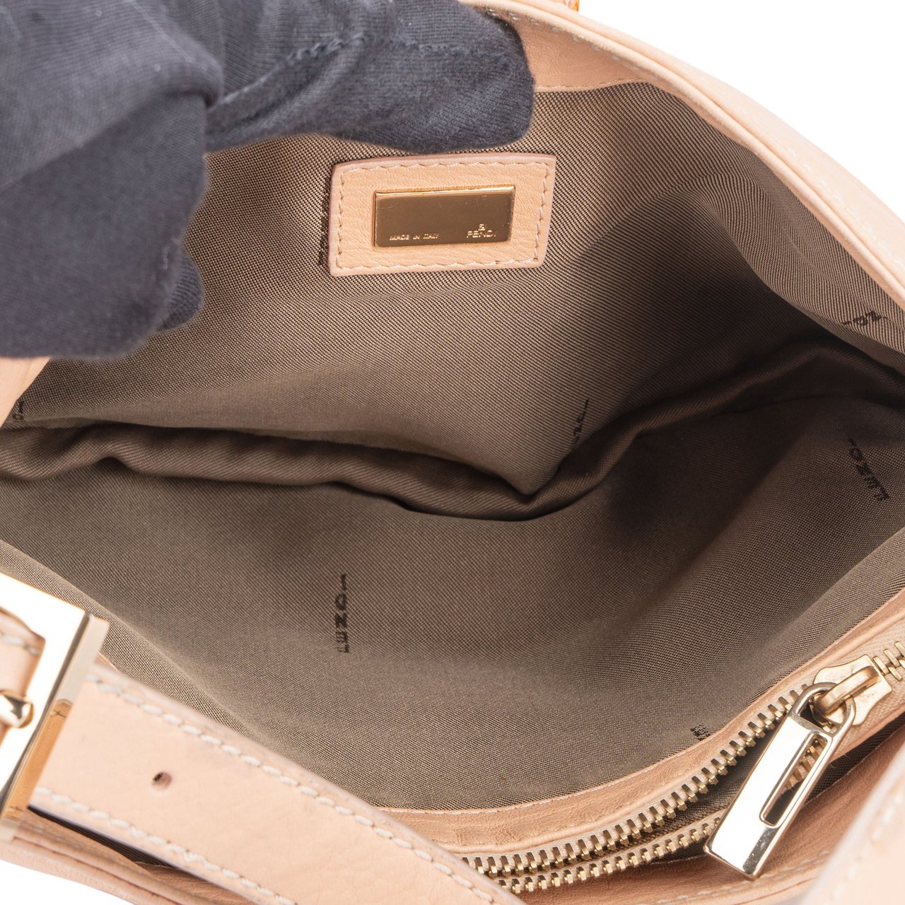 Fendi Fendi FF Rose Leather Baguette Handbag Divers