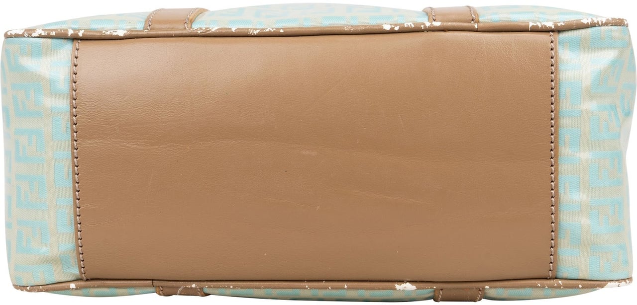 Fendi Fendi Monogram Zucchino Handbag Lichtblauw