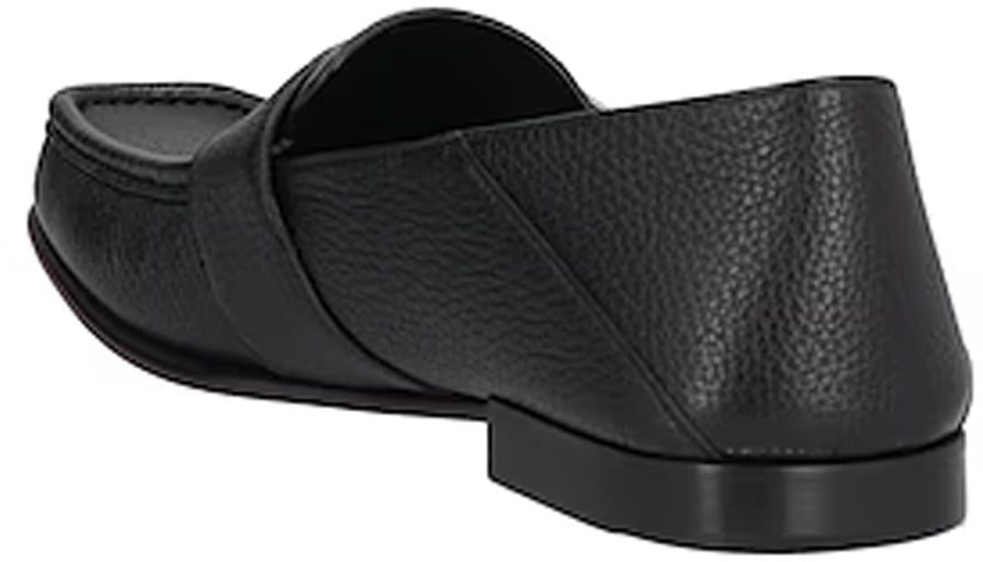 Fendi Leather Loafers Zwart