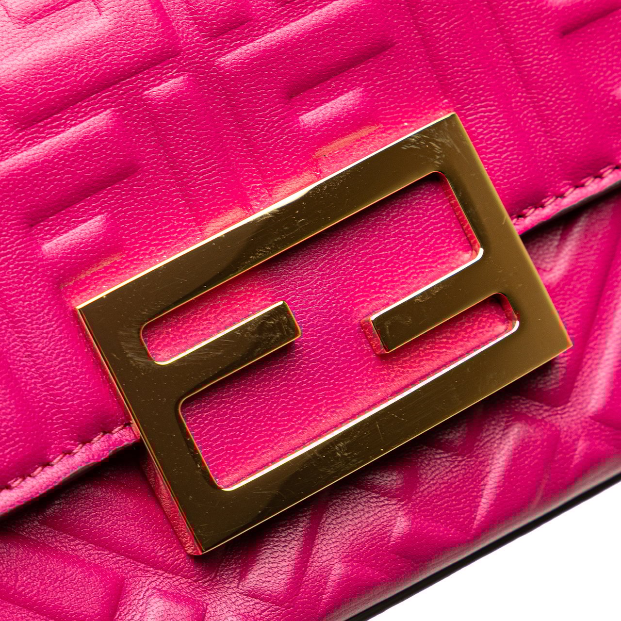 Fendi Zucca Embossed Leather Baguette Phone Pouch Satchel Roze