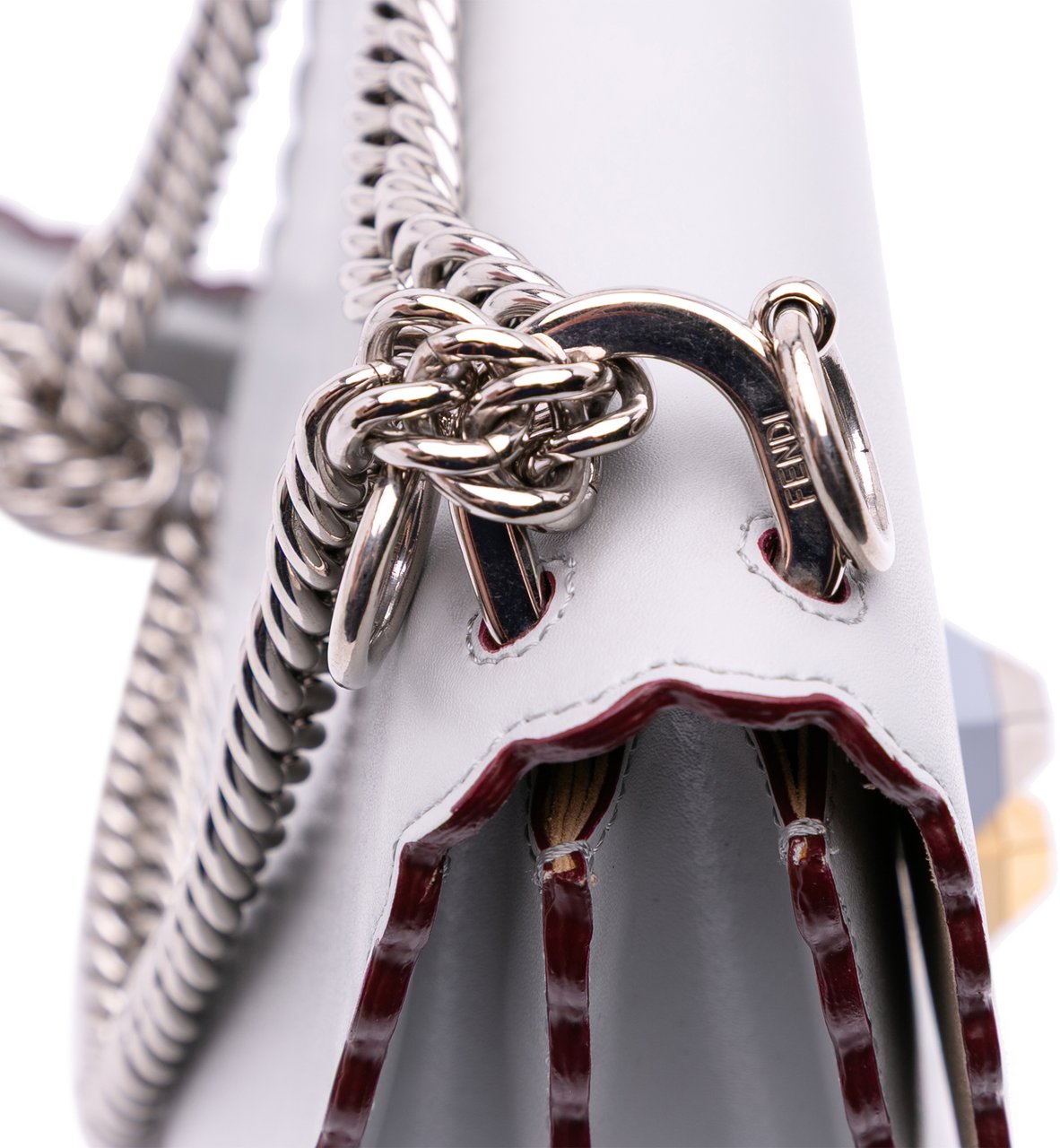 Fendi Small Leather Studded Scalloped Kan I Paars