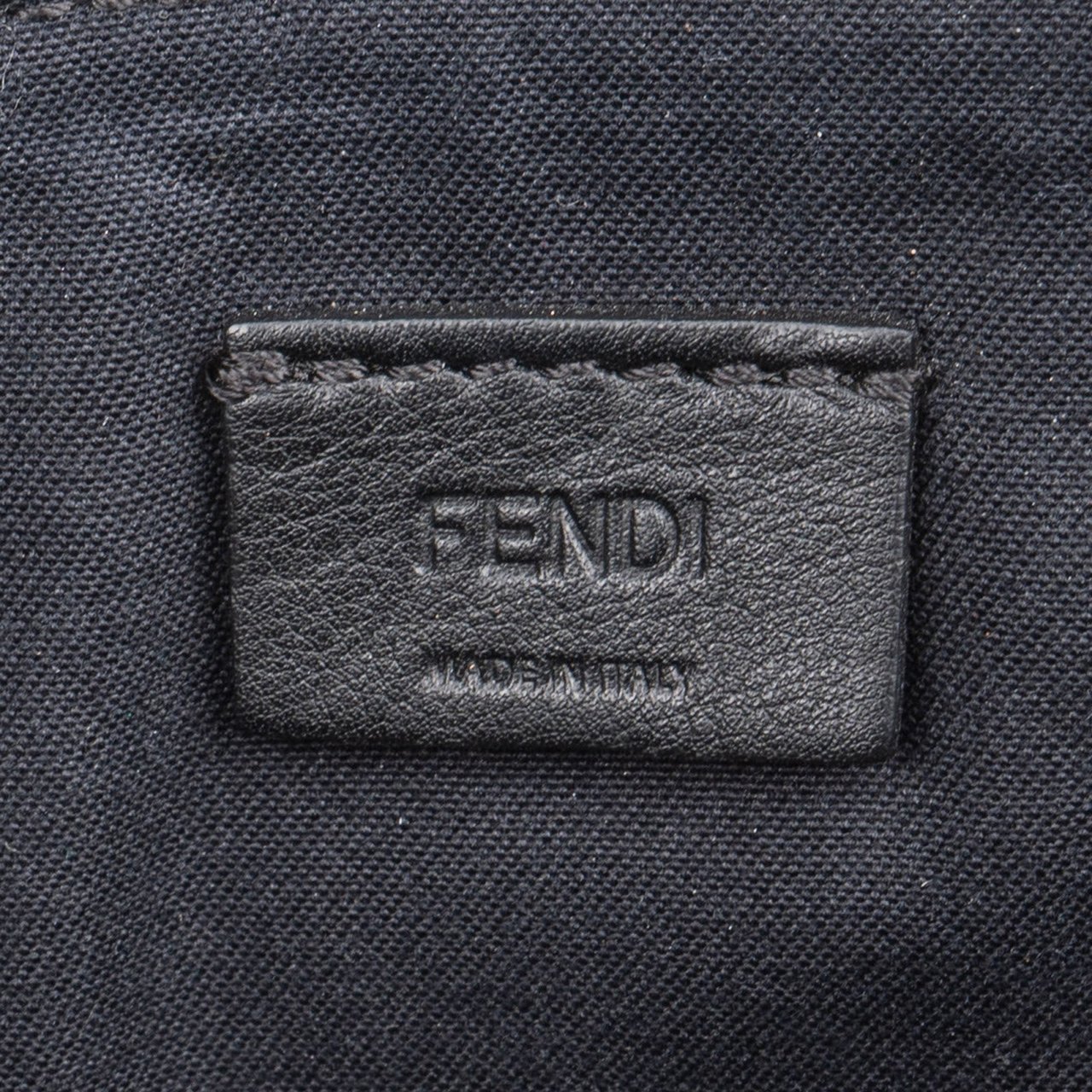 Fendi Black Leather Rainbow Studded Crossbody Bag Zwart