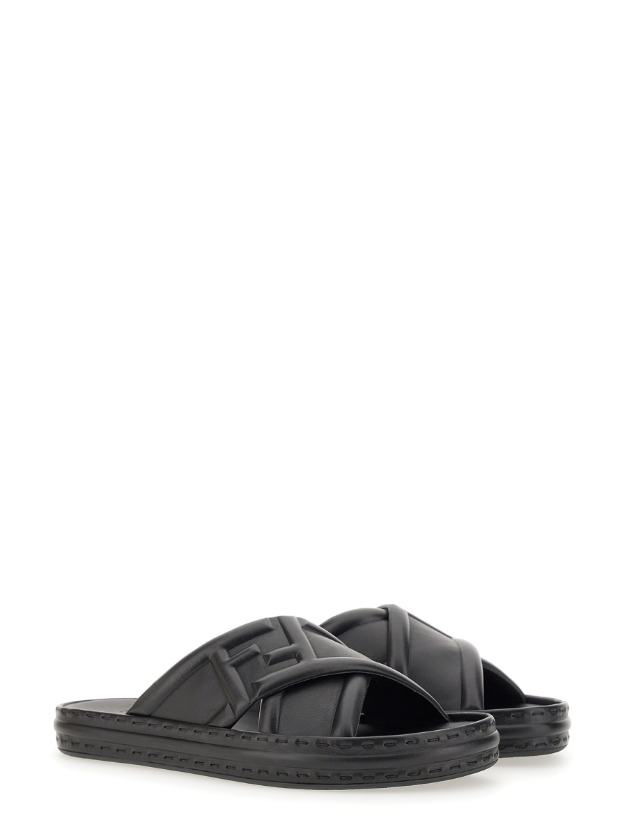 Fendi BLACK LEATHER SANDAL Zwart