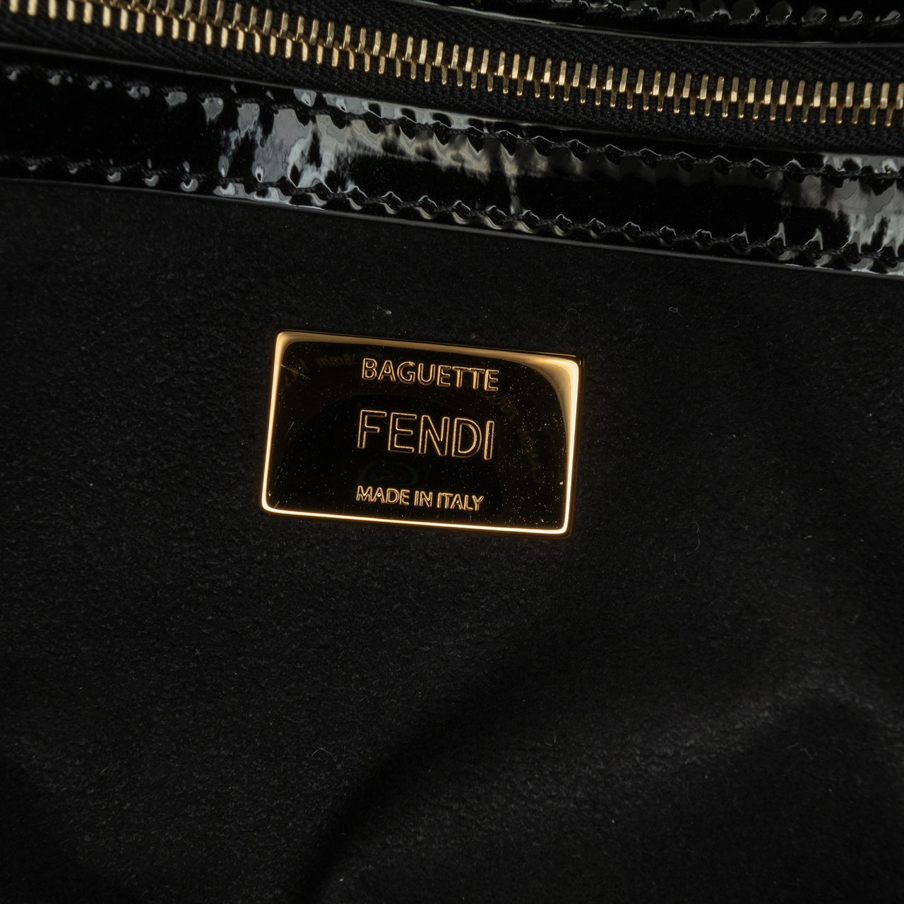 Fendi Shearling Pequin Baguette Satchel Zwart