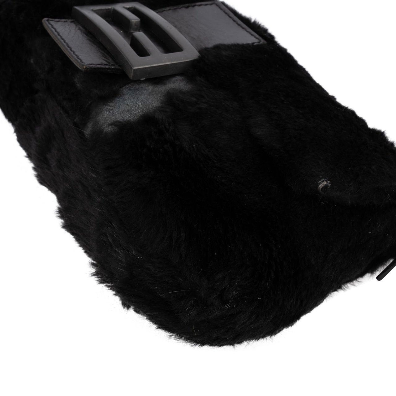 Fendi Limited Fur Baguette Shoulder Bag Zwart