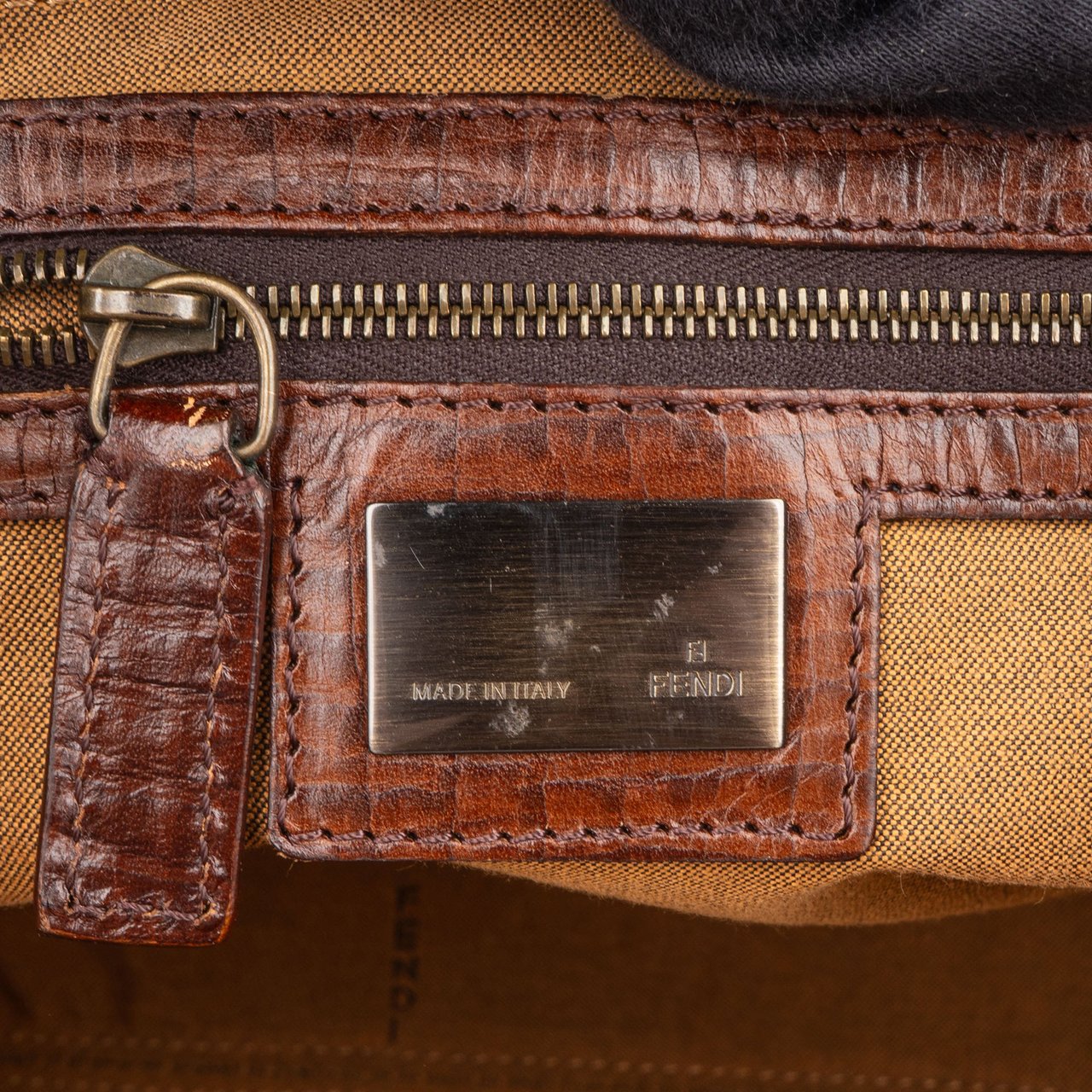 Fendi Fendi FF Monogram Piccola Handbag Bruin