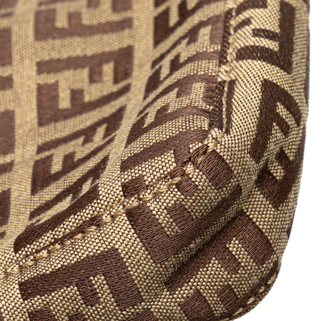 Fendi Zucchino Canvas Pochette Bruin