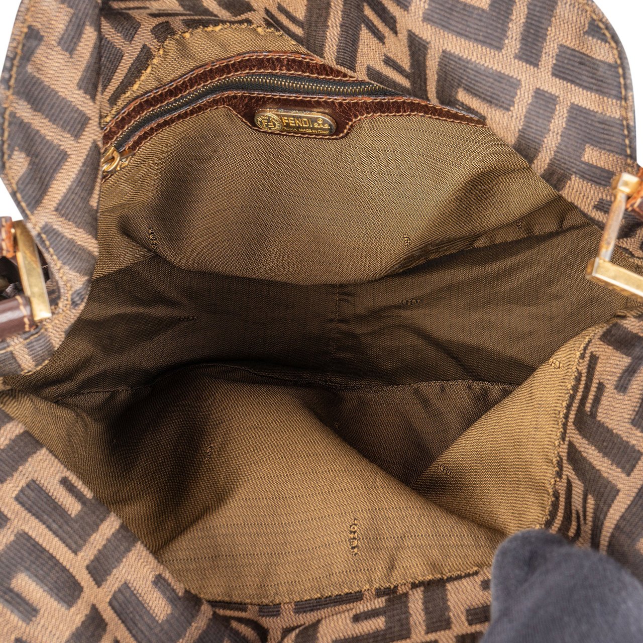 Fendi Fendi FF Monogram Shoulder Bag Bruin