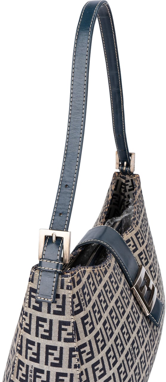 Fendi Fendi FF Monogram Baguette Buckle Shoulder Bag Blauw