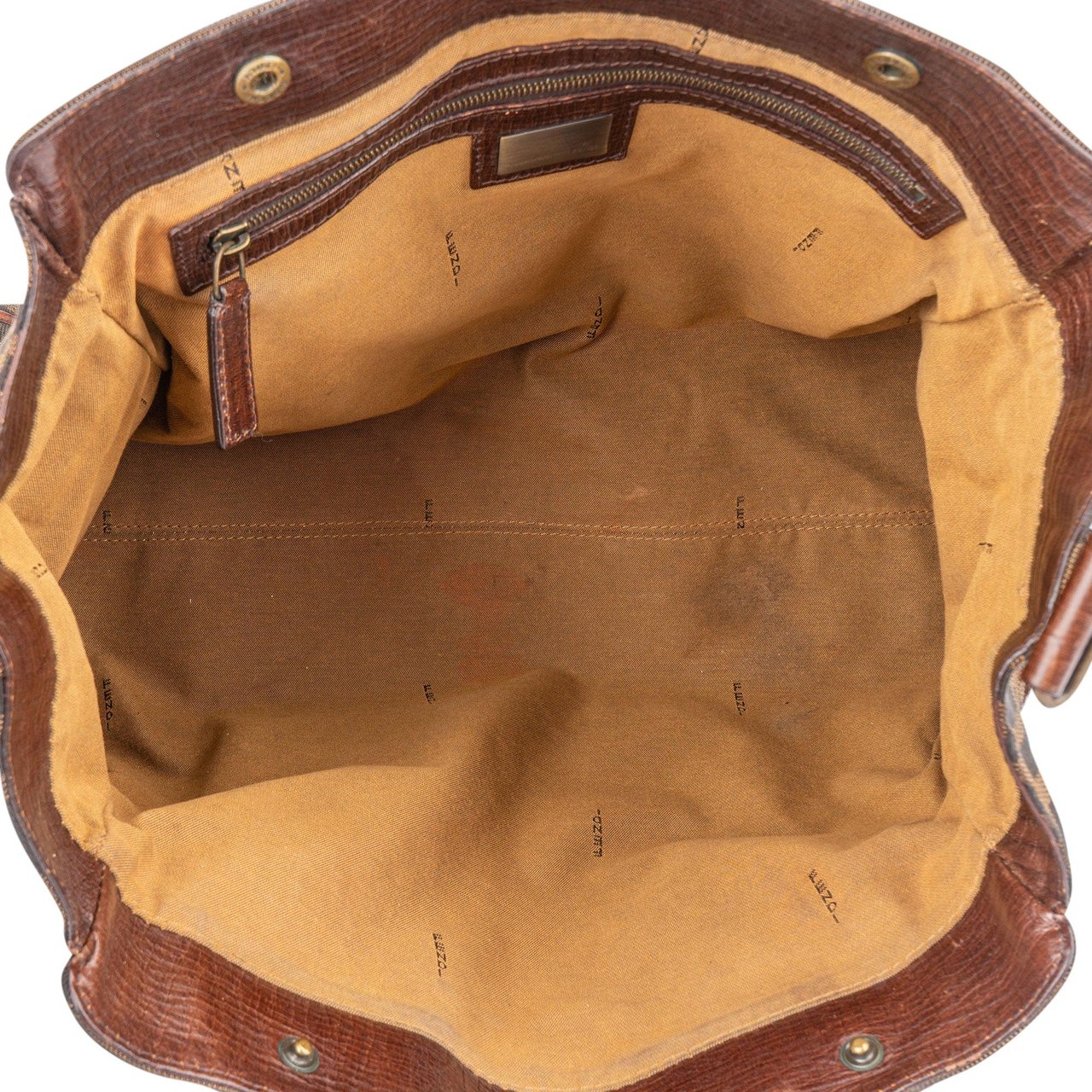 Fendi Fendi FF Monogram Piccola Handbag Bruin