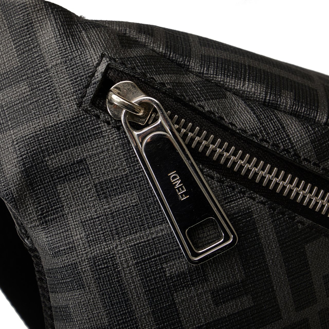 Fendi Zucca FF 1974 Diagonal Belt Bag Zwart