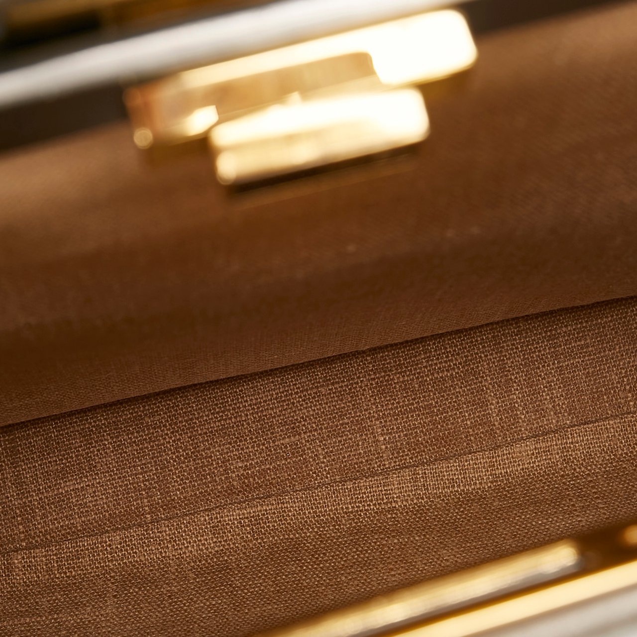 Fendi Medium Selleria Peekaboo Zilver