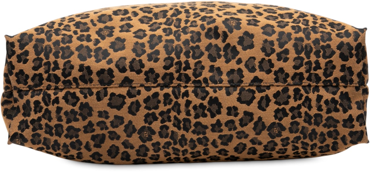 Fendi Leopard Printed Canvas Shopping Tote Bruin