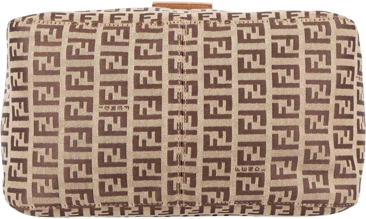 Fendi Fendi FF Monogram baguette Buckle Shoulder bag Bruin