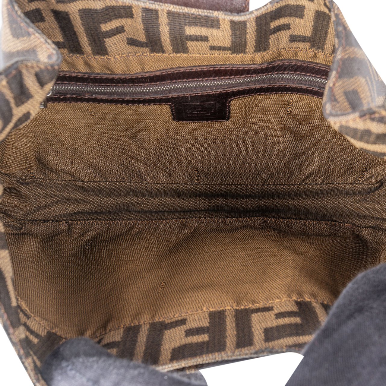 Fendi Fendi FF Monogram Baguette Buckle Shoulder Bag Bruin
