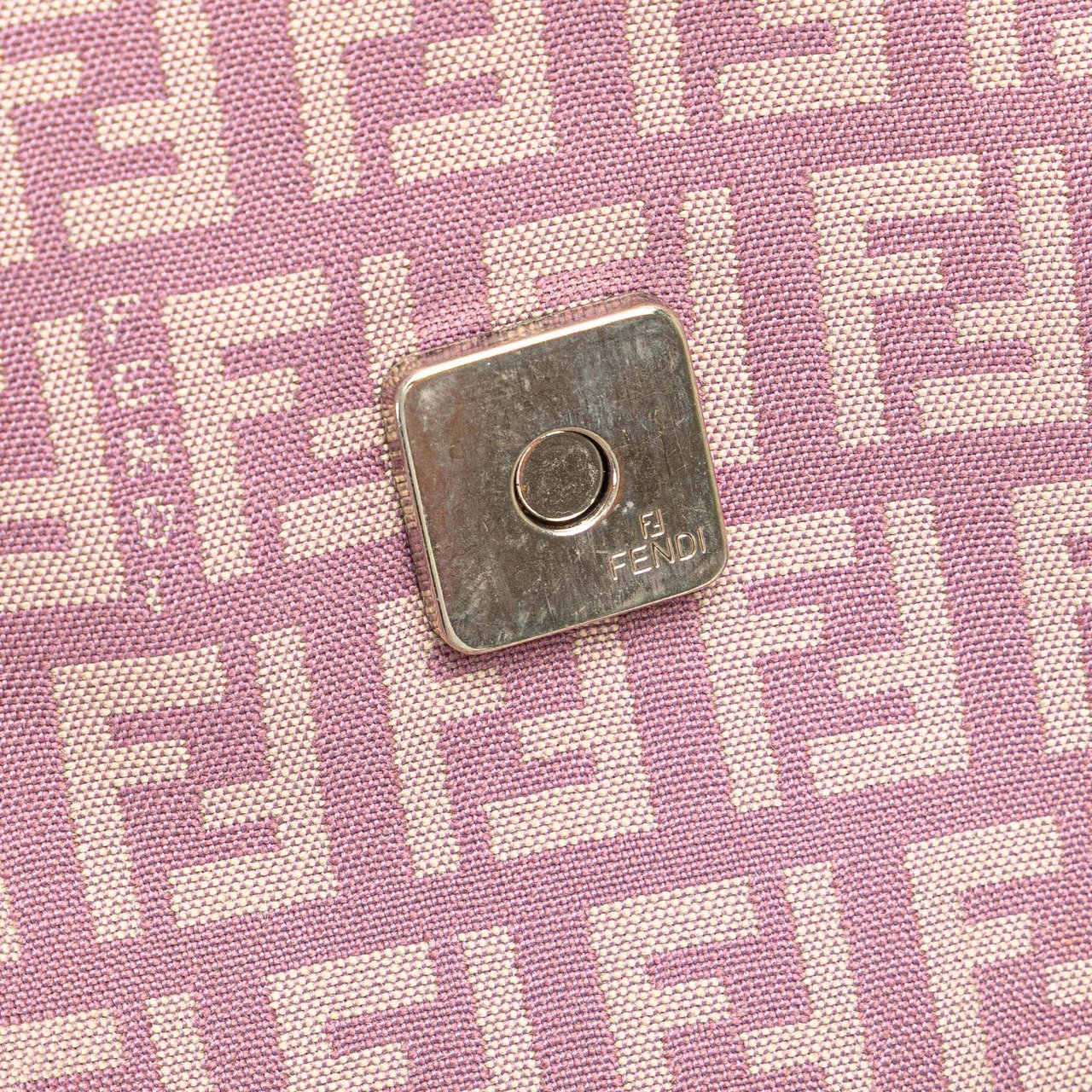 Fendi Zucchino Canvas Crossbody Roze