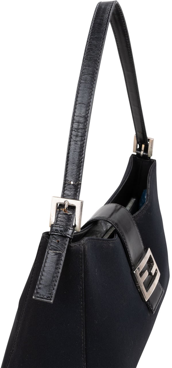 Fendi Fendi Classic Cotton Baguette Buckle Shoulder Bag Zwart