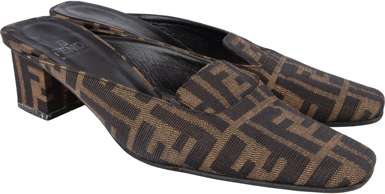 Fendi Fendi FF Monogram Heels (36,5) Bruin