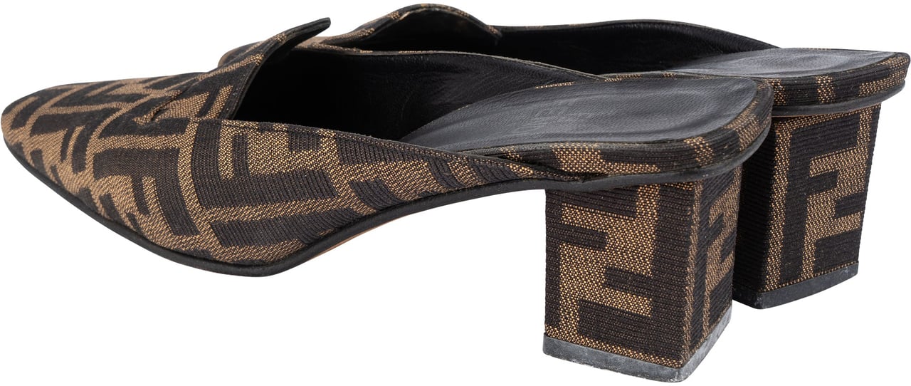 Fendi Fendi FF Monogram Heels (36,5) Bruin