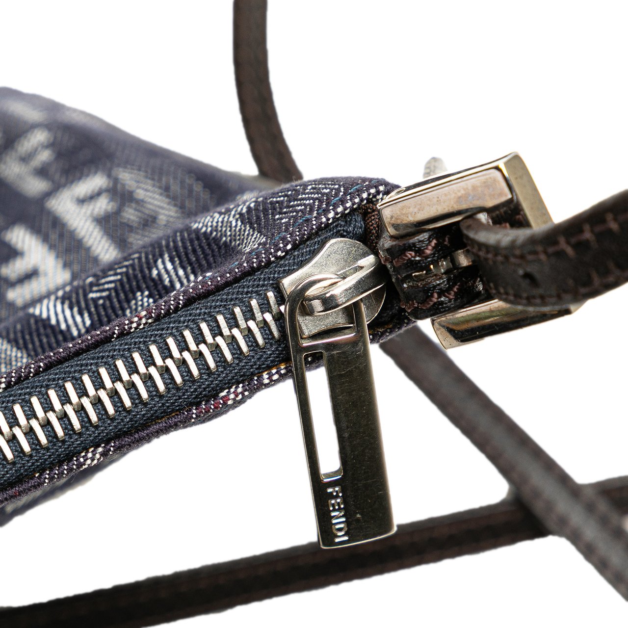 Fendi Zucchino Denim Crossbody Blauw