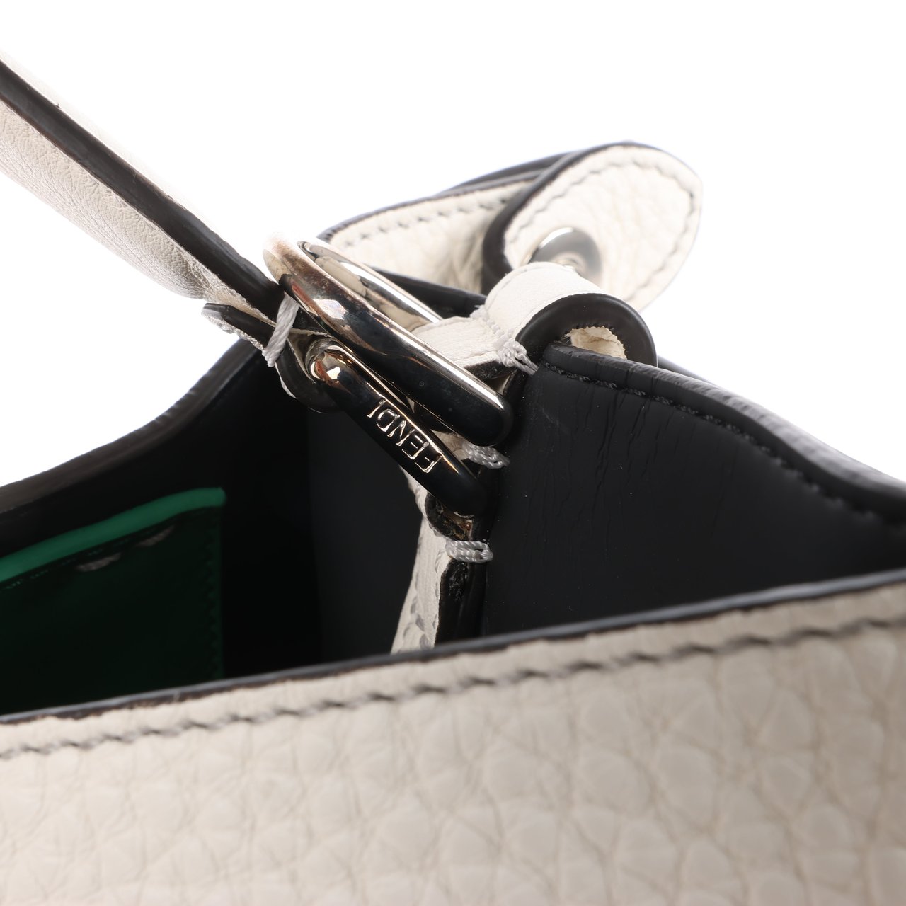 Fendi Fendi Peek-a-boo X-light Leather Handbag in White 7VA448 Wit