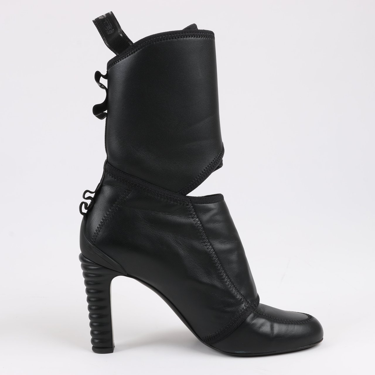Fendi Fendi Leather Ankle Boots in Black, Size 38 EU Zwart