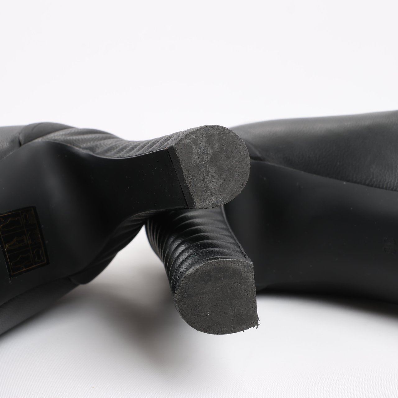 Fendi Fendi Leather Ankle Boots in Black, Size 38 EU Zwart