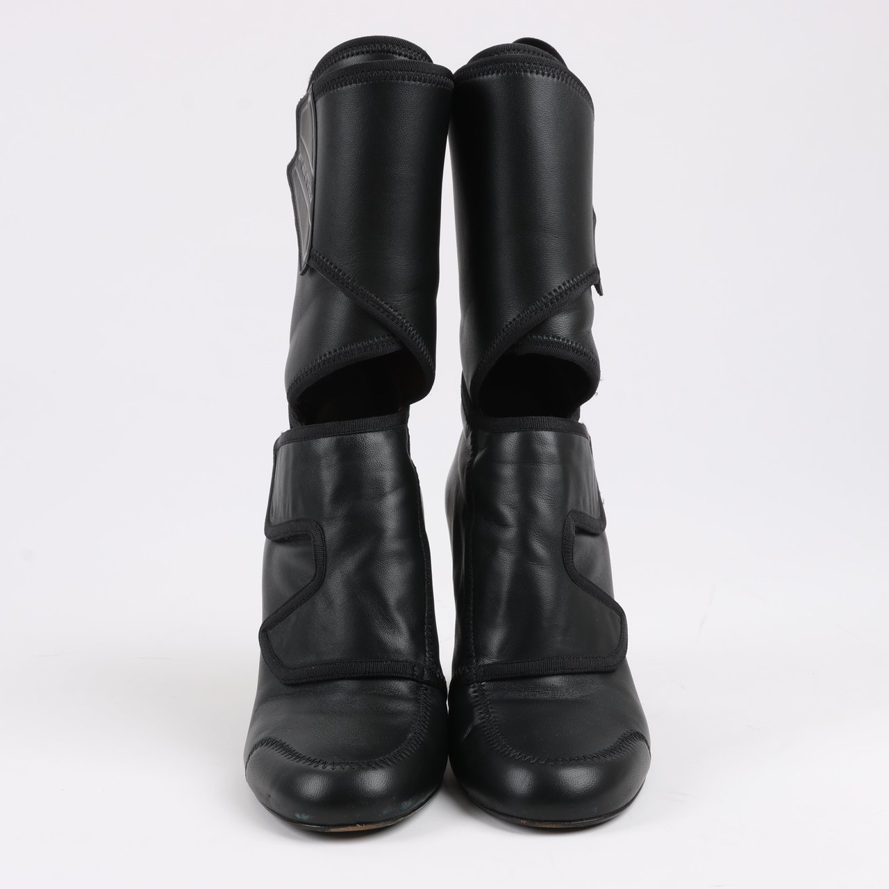 Fendi Fendi Leather Ankle Boots in Black, Size 38 EU Zwart
