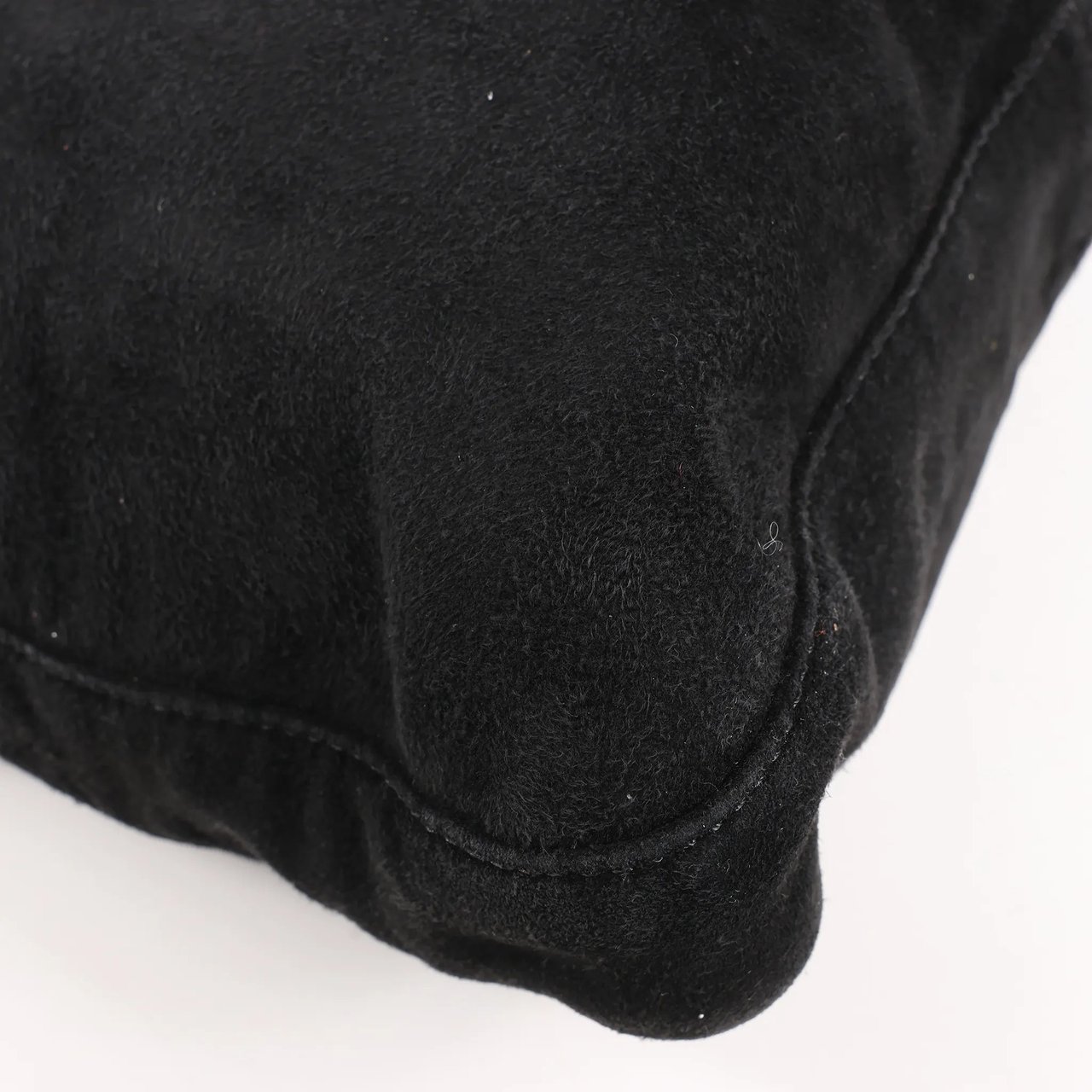 Fendi FENDI Suede x Leather Shoulder bag in Black Zwart