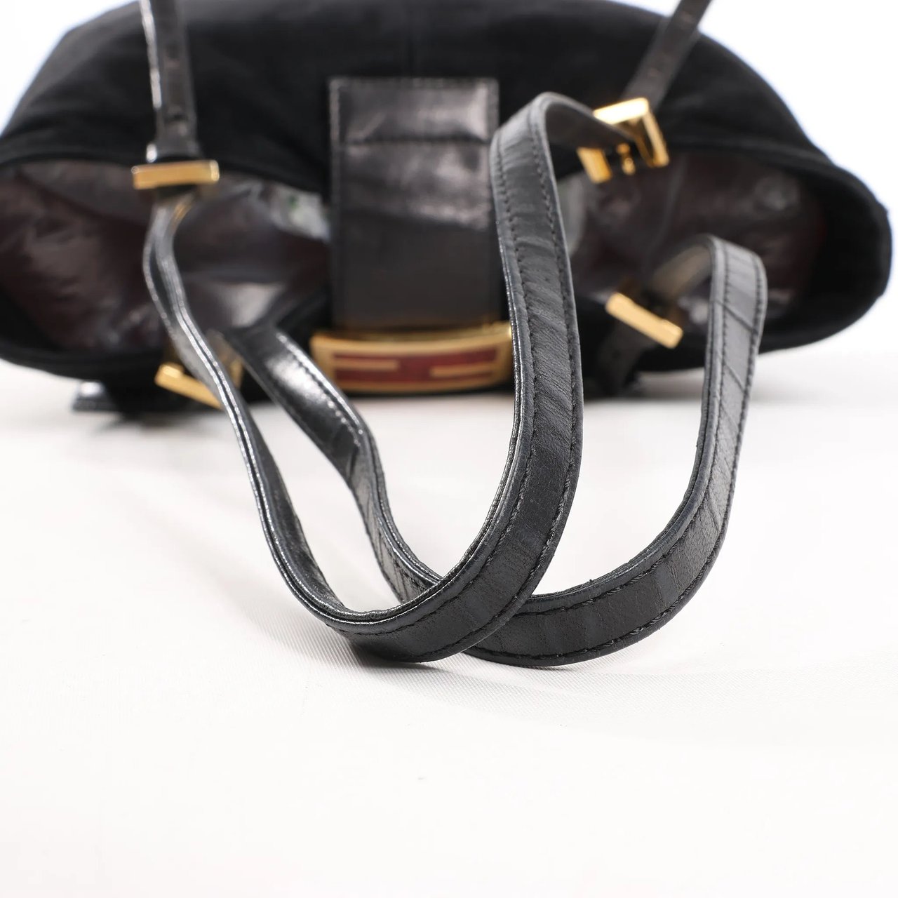 Fendi FENDI Suede x Leather Shoulder bag in Black Zwart