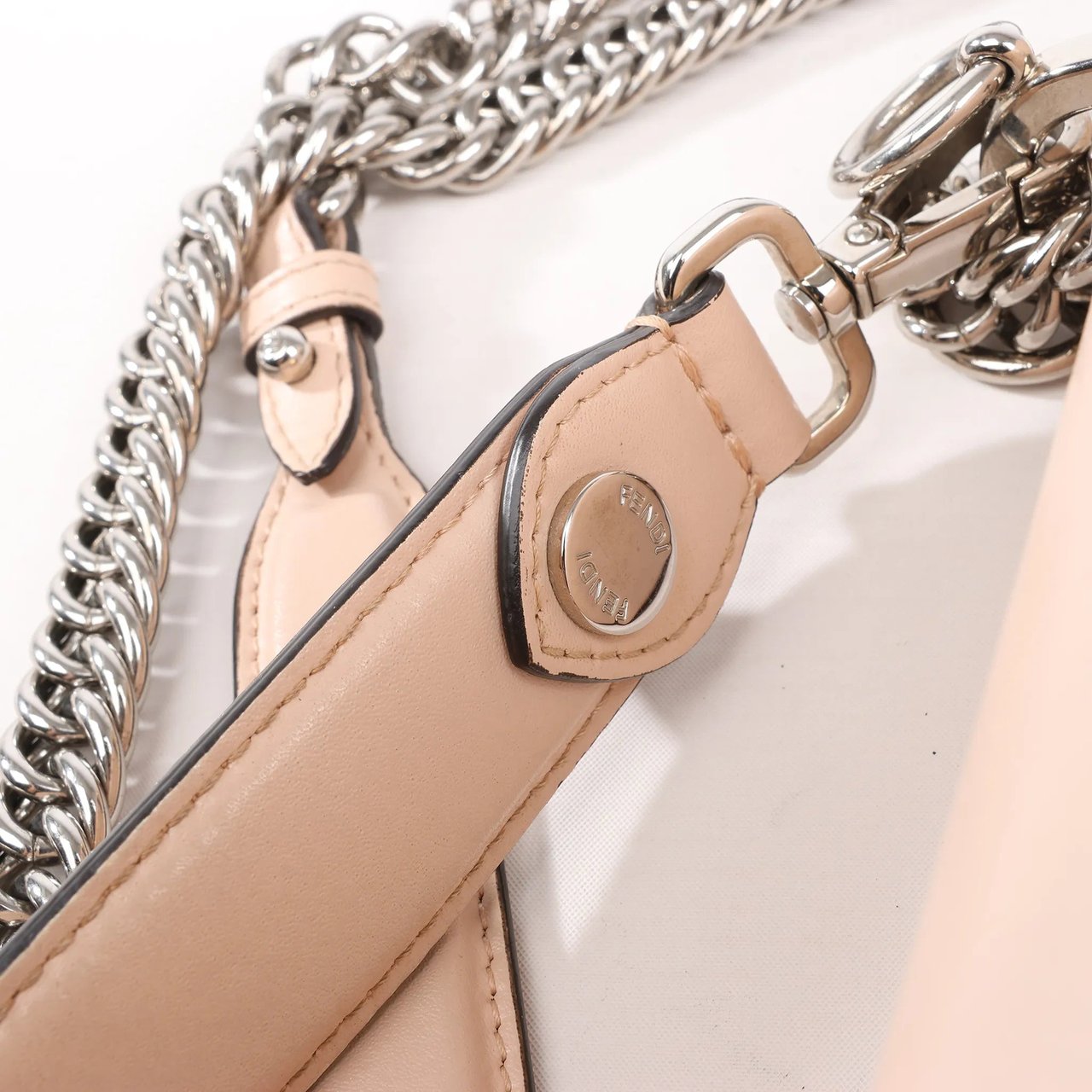 Fendi FENDI Kan I Leather 2Way Handbag in Pink 8BT283 Roze