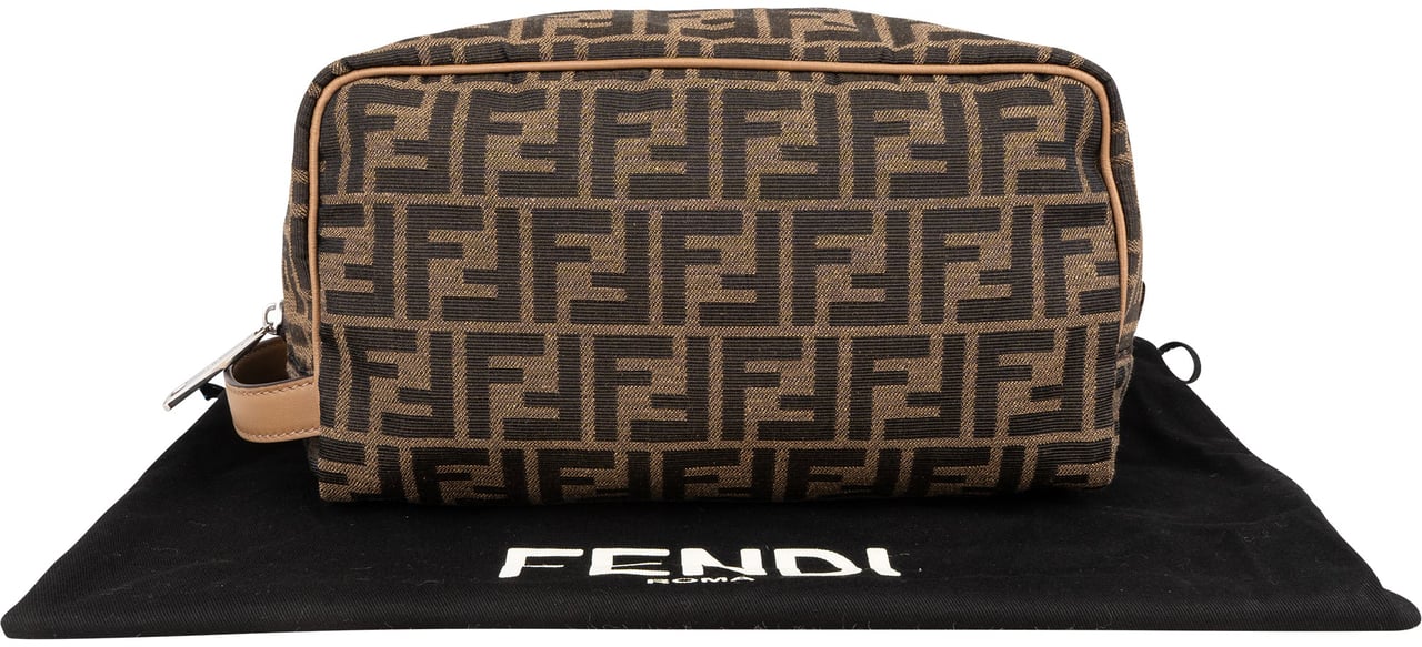 Fendi Fendi FF Monogram Toiletry Bag Bruin