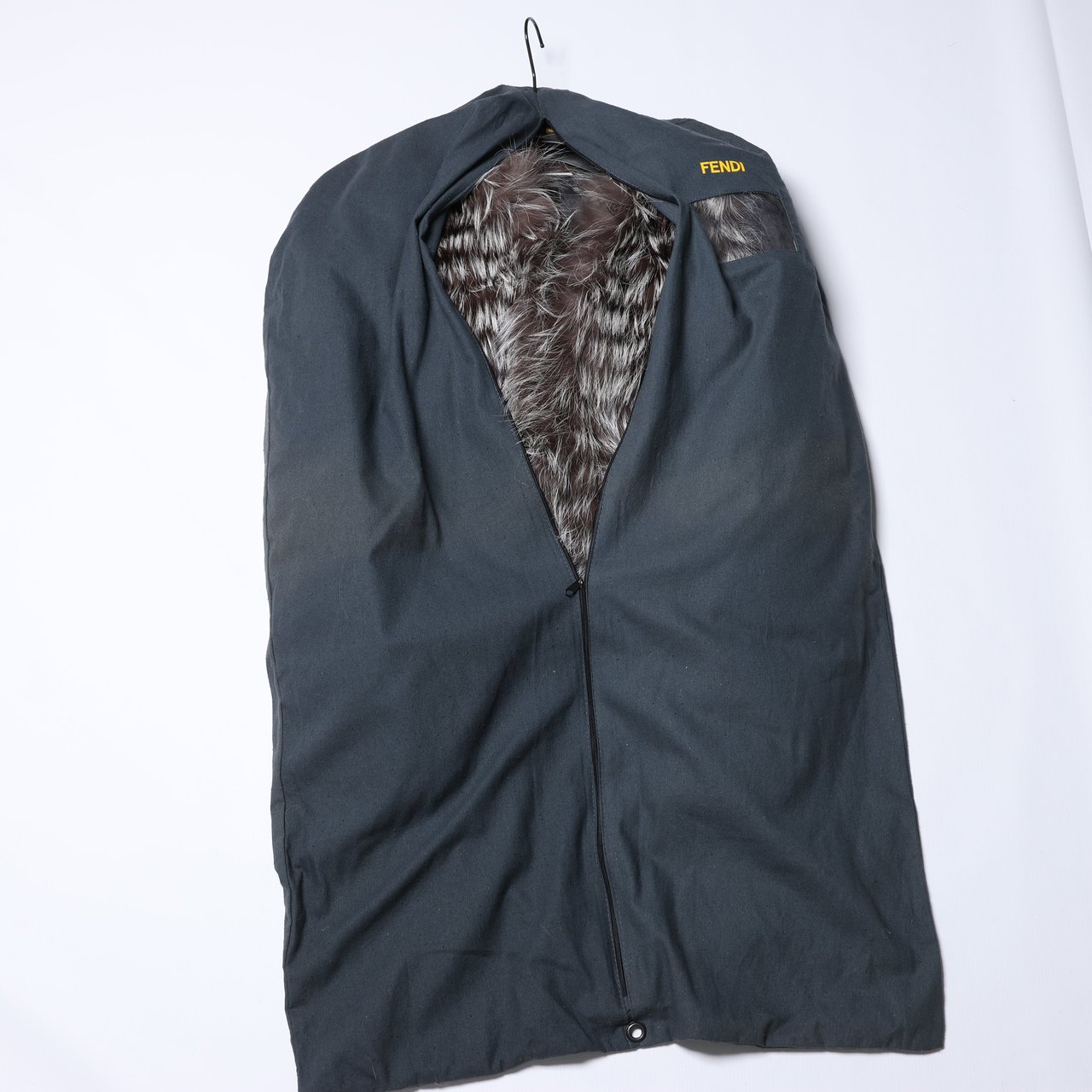 Fendi Fendi Wool-Blend Puffer Jacket with Fur Trim, Size 40 Grijs