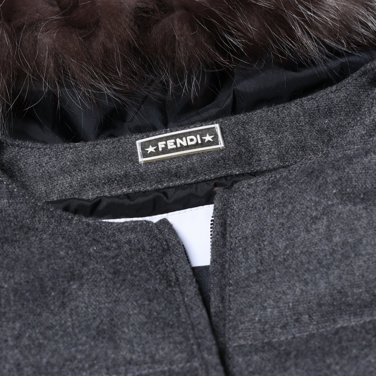Fendi Fendi Wool-Blend Puffer Jacket with Fur Trim, Size 40 Grijs