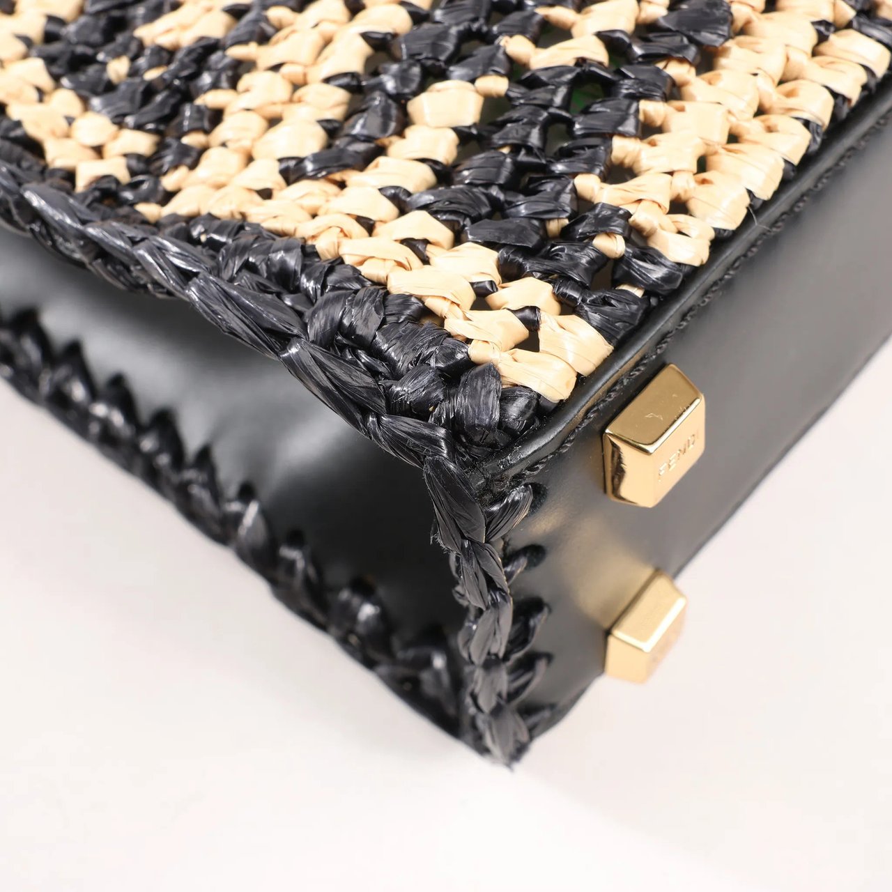 Fendi Fendi Mon Sunshine Shopper Zucchino Small Raffia x Leather 2Way Handbag in Black x Beige 8BS051 Divers