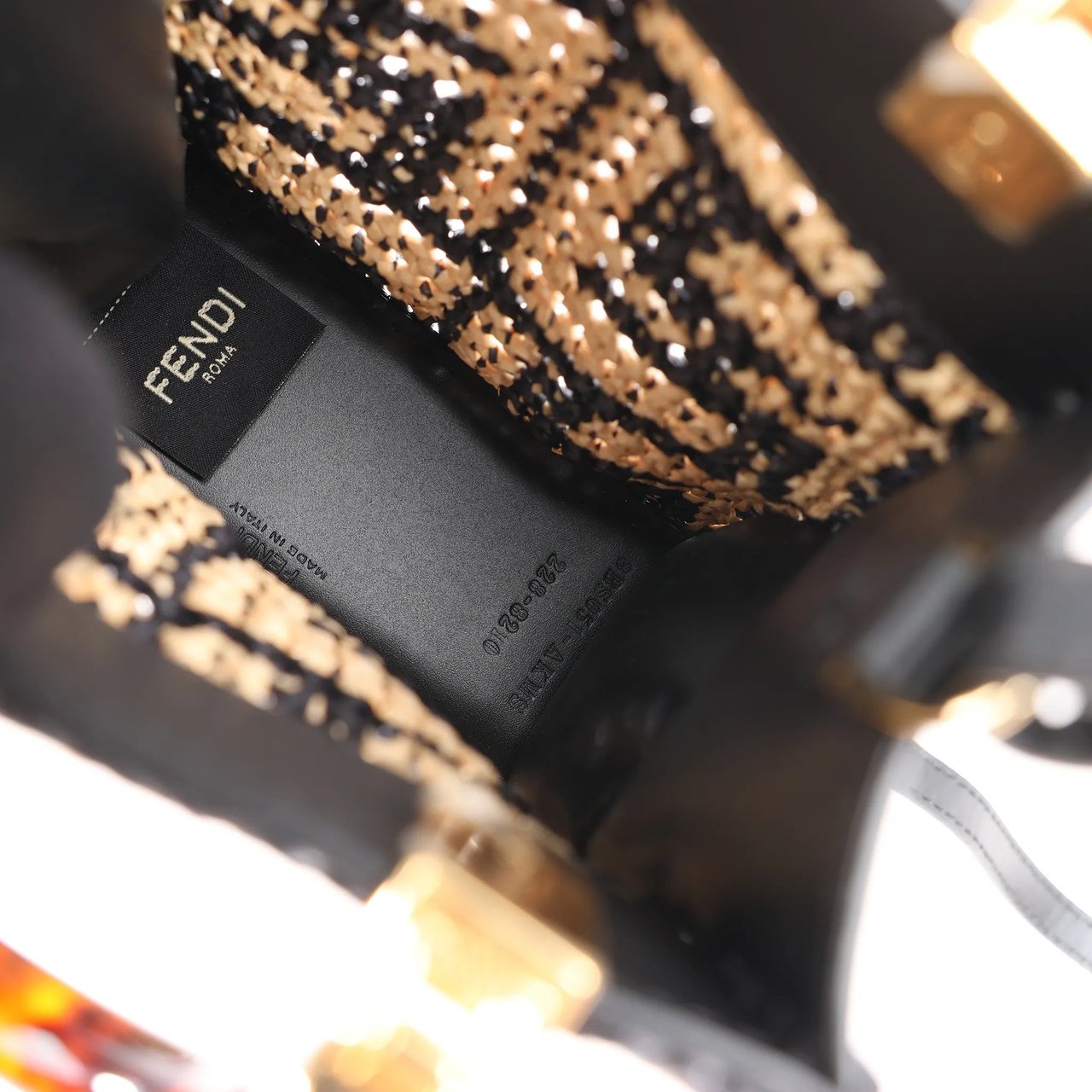 Fendi Fendi Mon Sunshine Shopper Zucchino Small Raffia x Leather 2Way Handbag in Black x Beige 8BS051 Divers