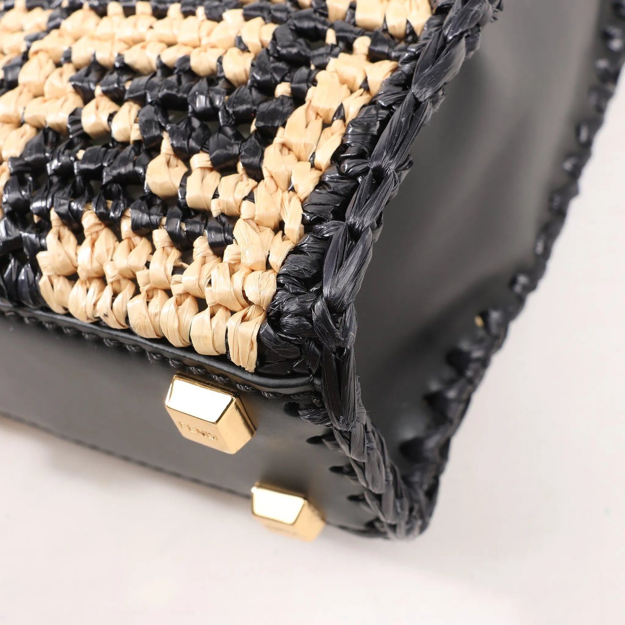 Fendi Fendi Mon Sunshine Shopper Zucchino Small Raffia x Leather 2Way Handbag in Black x Beige 8BS051 Divers