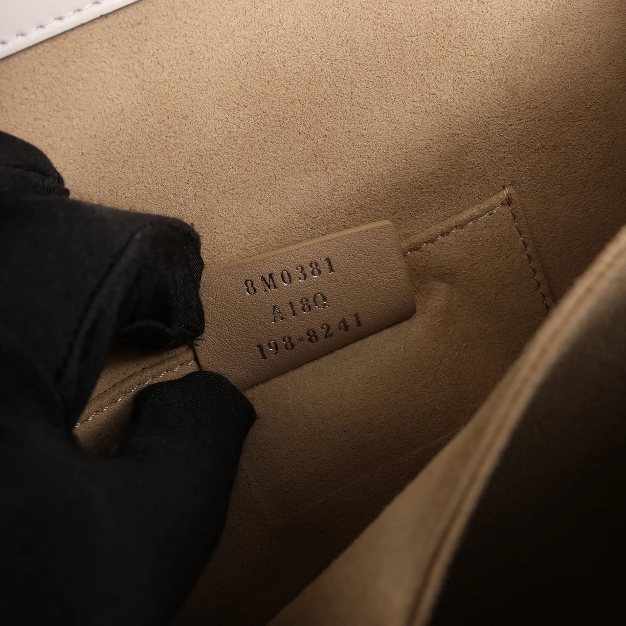 Fendi FENDI Mini Kan I Leather Shoulder Bag in White 8M0381 Wit