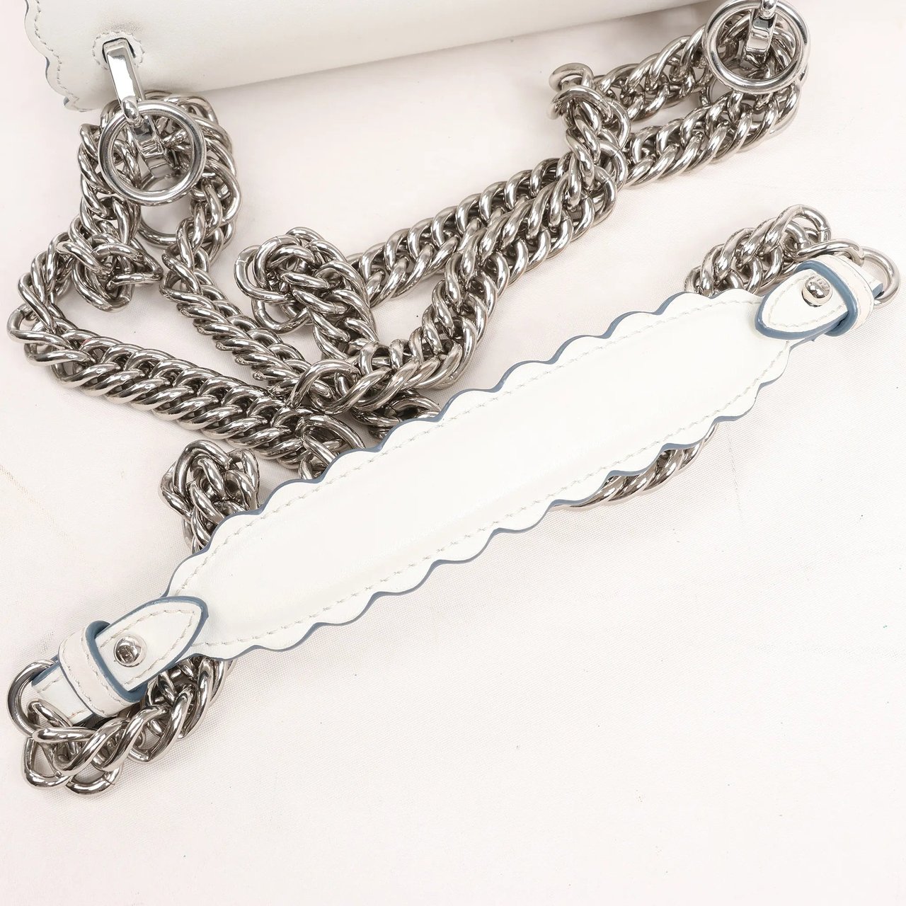 Fendi FENDI Mini Kan I Leather Shoulder Bag in White 8M0381 Wit