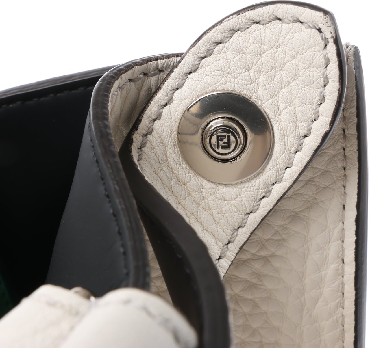 Fendi Fendi Peek-a-boo X-light Leather Handbag in White 7VA448 Wit