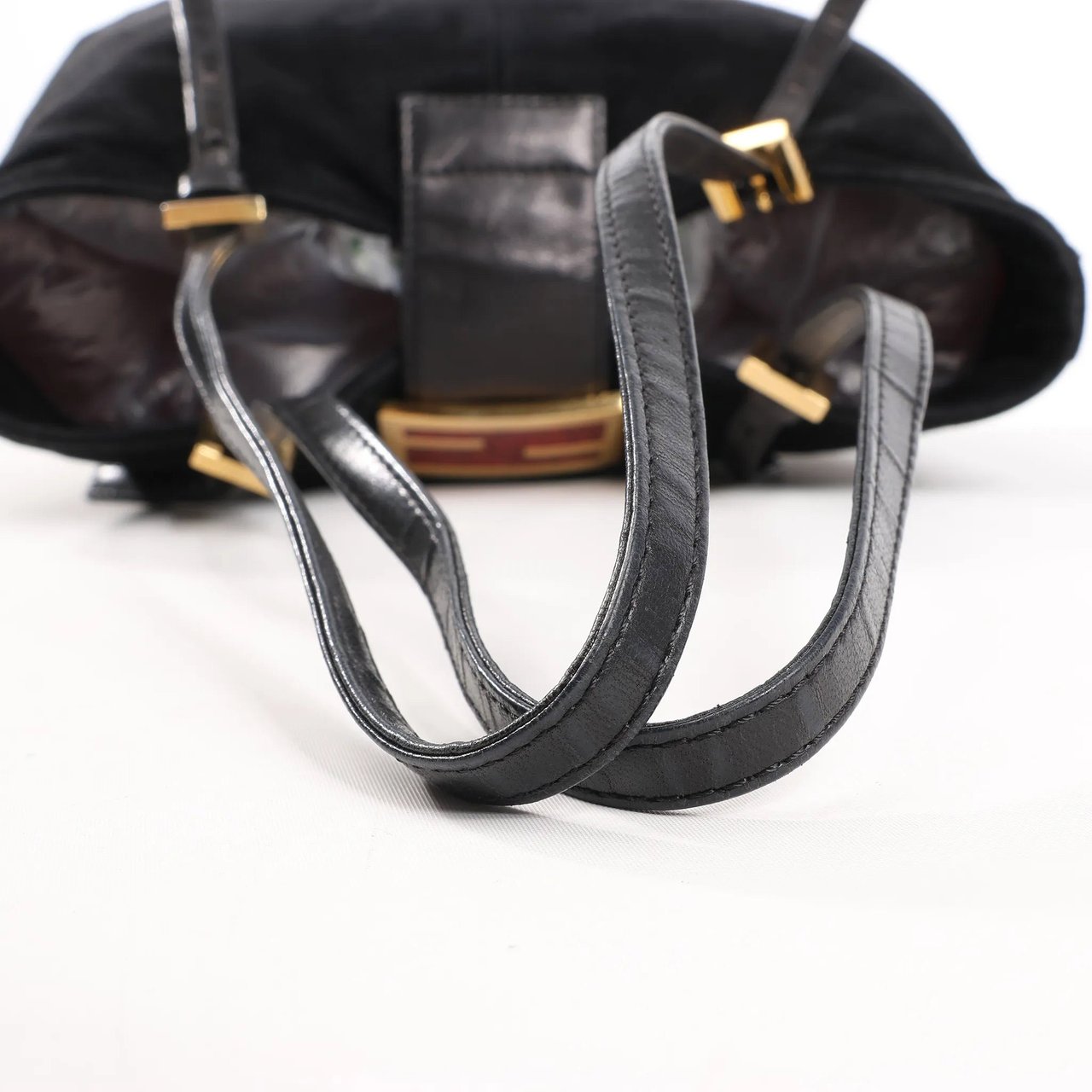 Fendi FENDI Suede x Leather Shoulder bag in Black Zwart