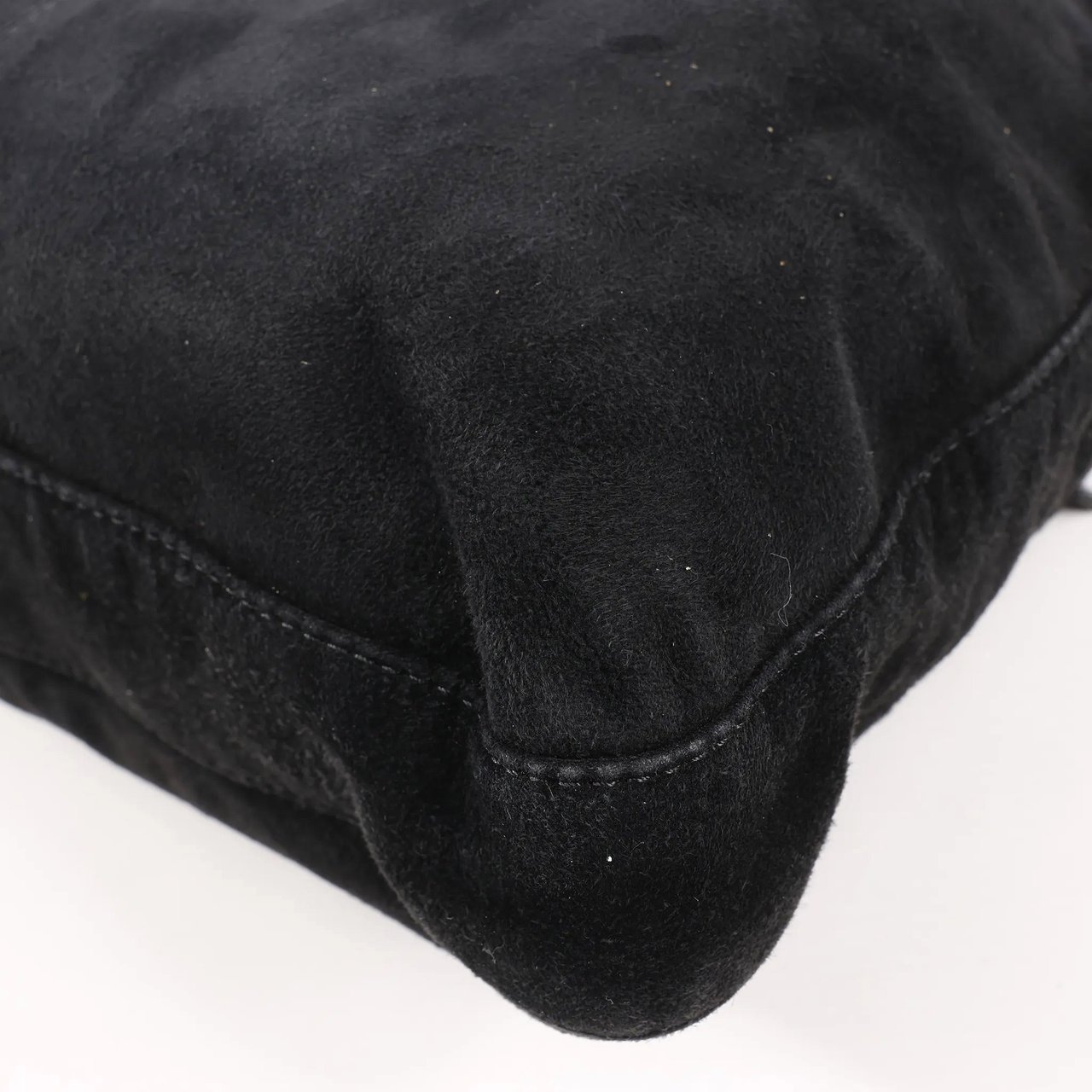 Fendi FENDI Suede x Leather Shoulder bag in Black Zwart