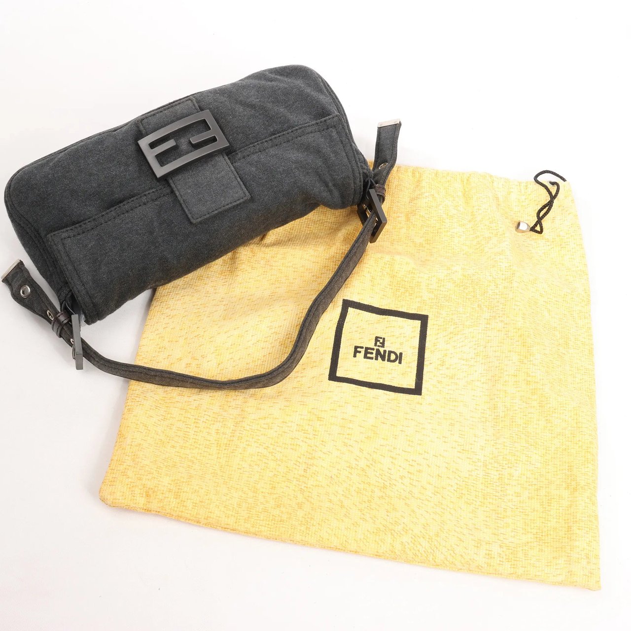 Fendi FENDI Baguette Cotton Shoulder bag in Gray 26424 Grijs