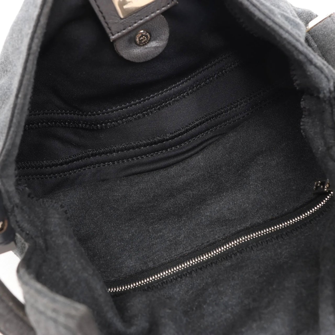 Fendi FENDI Baguette Cotton Shoulder bag in Gray 26424 Grijs