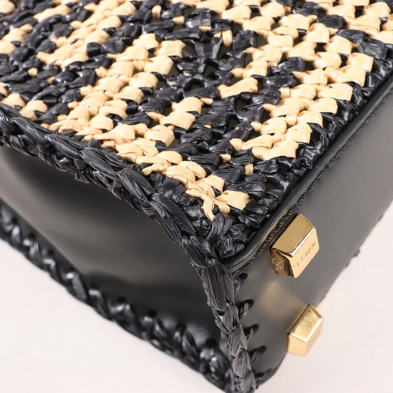 Fendi Fendi Mon Sunshine Shopper Zucchino Small Raffia x Leather 2Way Handbag in Black x Beige 8BS051 Divers