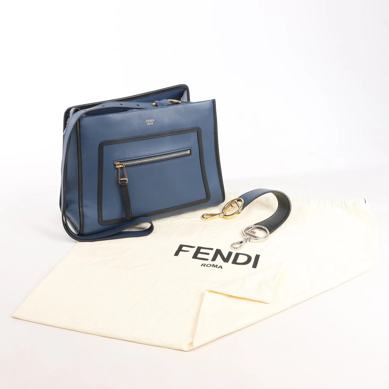 Fendi Fendi Runaway Leather 2Way Handbag in Blue 8BH344 Blauw