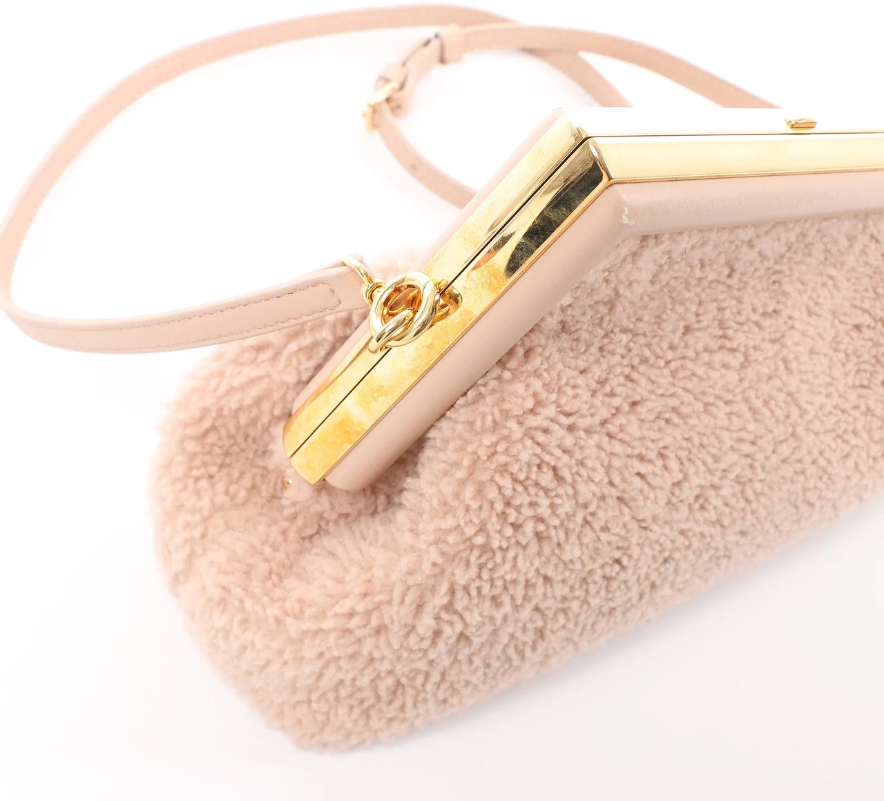 Fendi FENDI First Boa x Leather Crossbody bag in Pink 8BP129 Roze