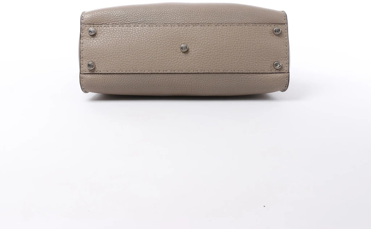 Fendi Fendi Peekaboo Regular Selleria Leather Handbag in Greige 8BN290 Beige