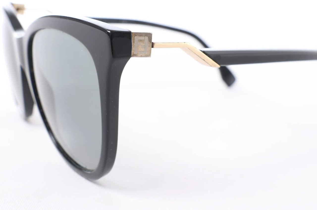 Fendi Zucca FF Logo Wayfarer Sunglasses in Black Zwart