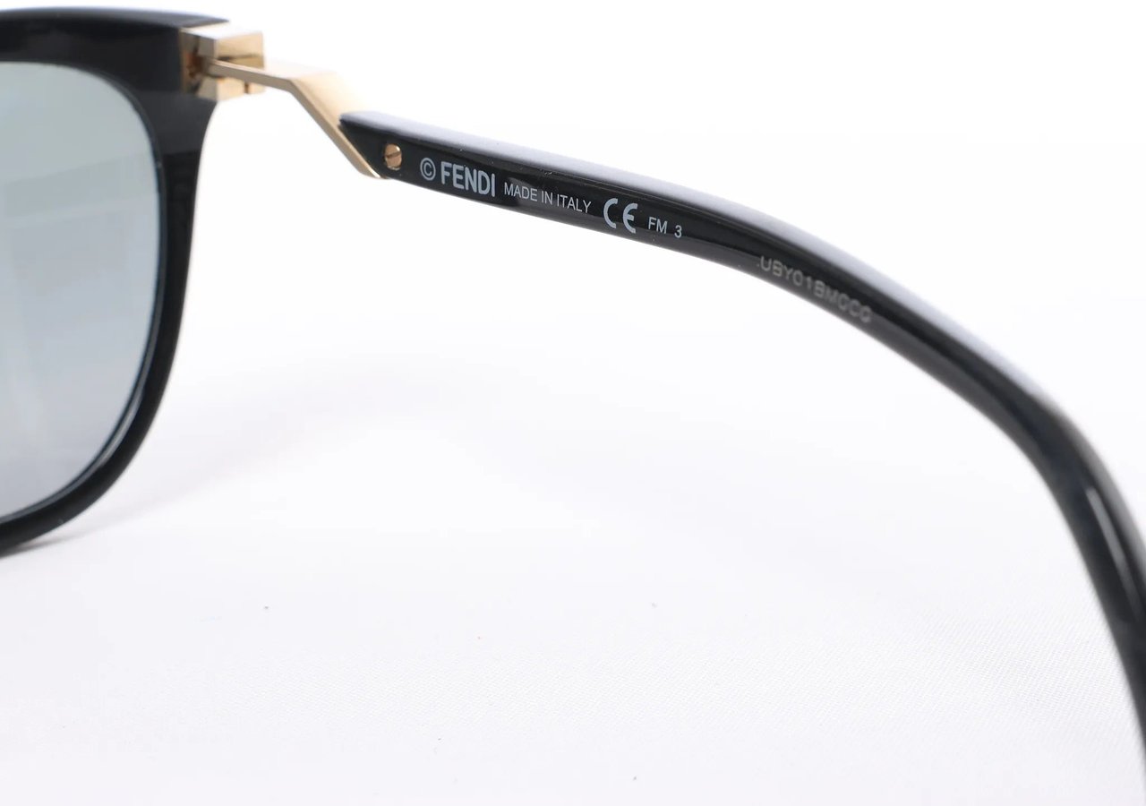 Fendi Zucca FF Logo Wayfarer Sunglasses in Black Zwart